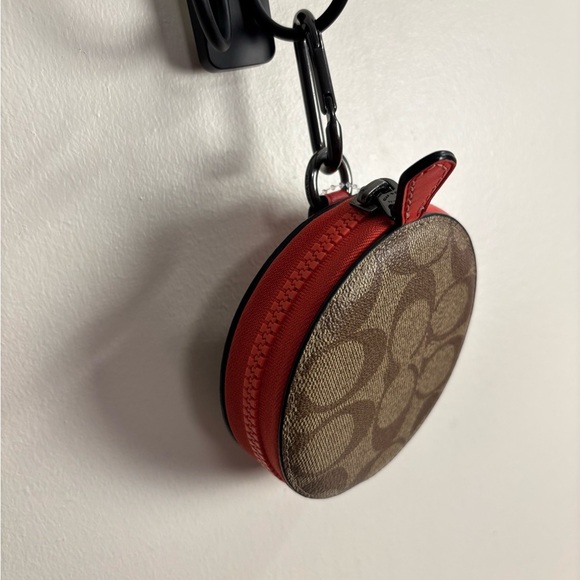 Coach Round Coin Case In Colorblock Signature Canvas - Picture 3 of 6